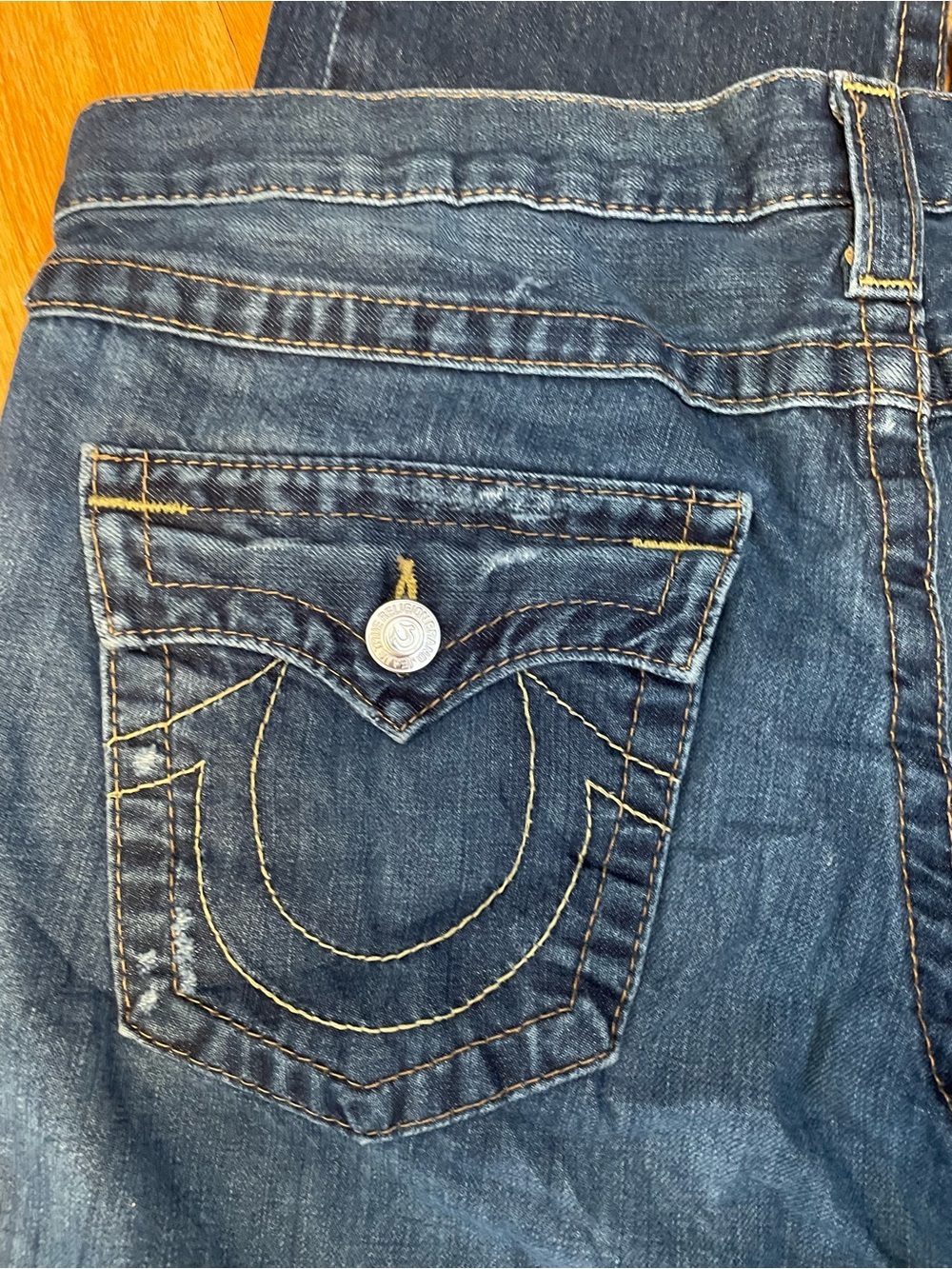 True Religion Men’s Distressed Denim Jordan Jeans - Picture 8 of 15